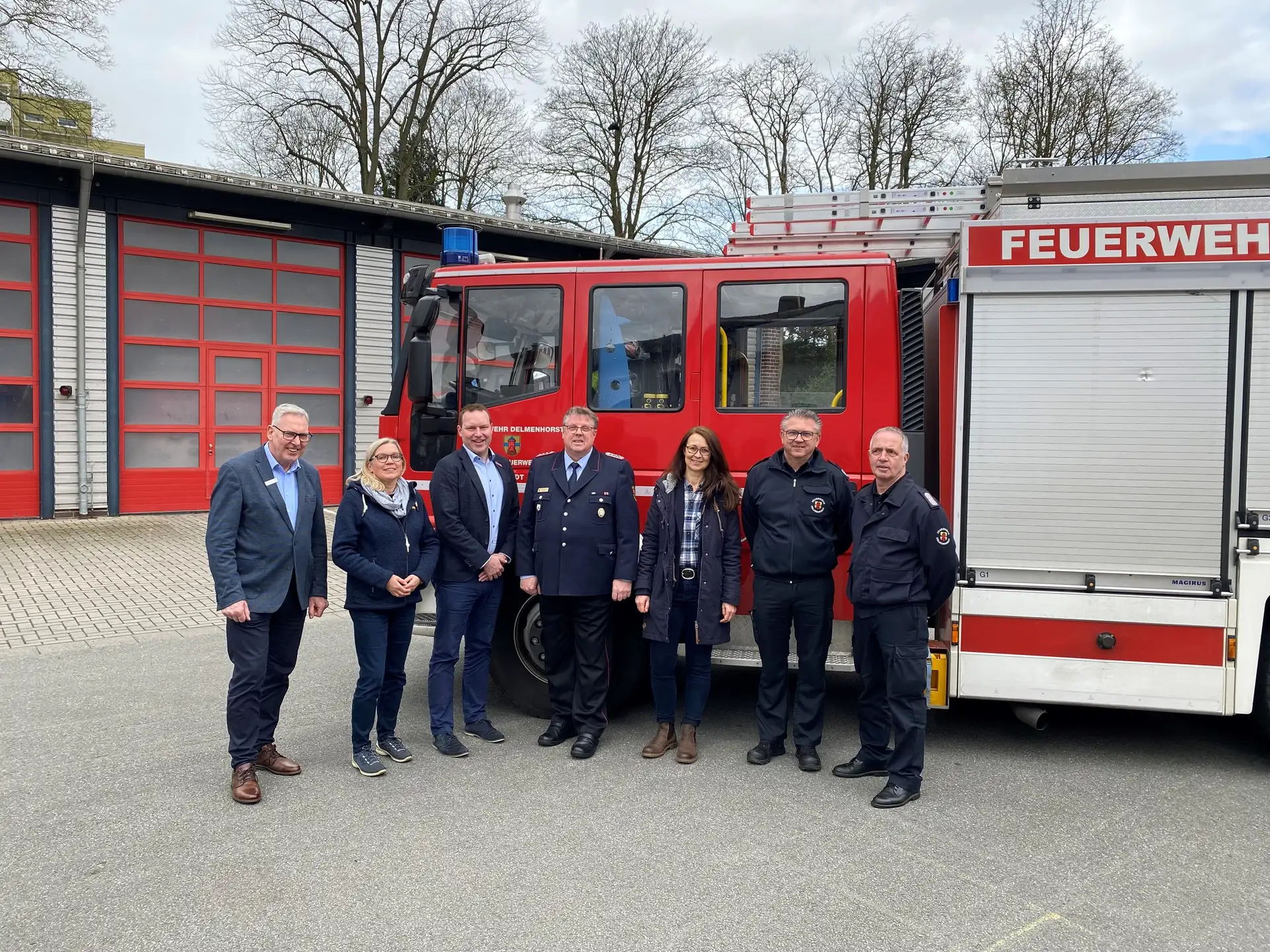 Großzügige Spende für die Feuerwehr Delmenhorst