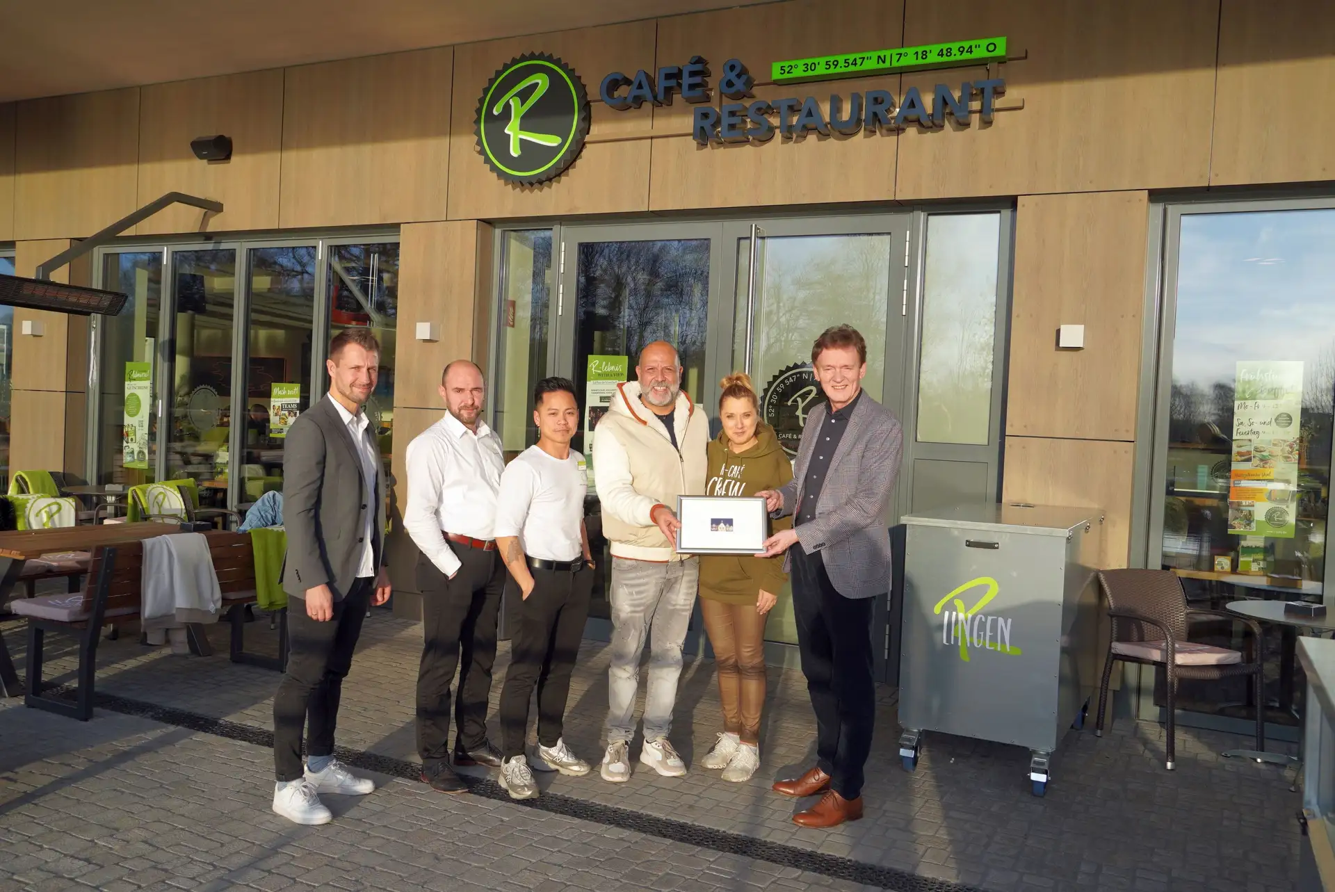 Neues R-Café am Alten Hafen eröffnet