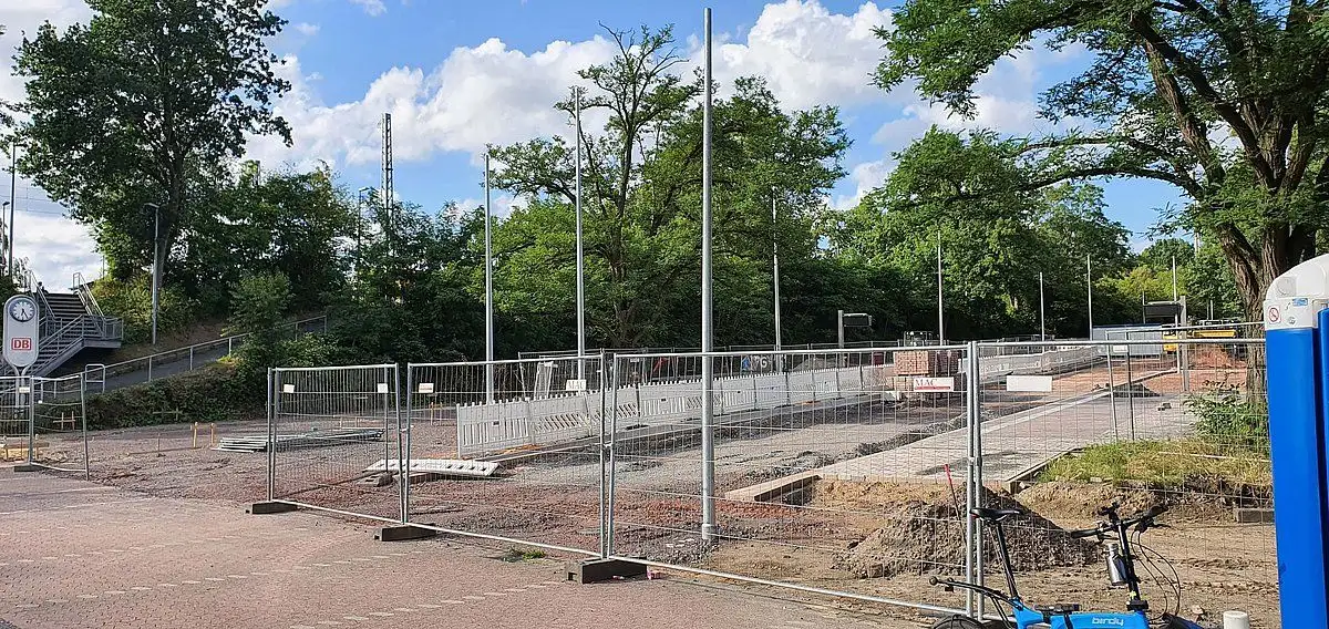 Öffentliche Baustellenbegehung am Bahnhof Großburgwedel